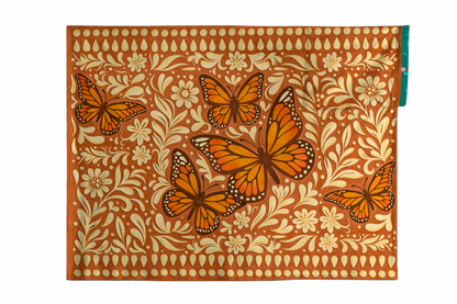 Monarch butterfly: 2-in-1 Cozy Blanket Backpack | Mexican Cobichila | Teporingo