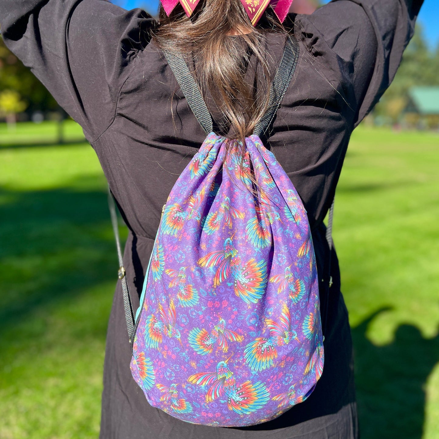 Hummingbird pattern 2 in 1: Blanket-Backpack