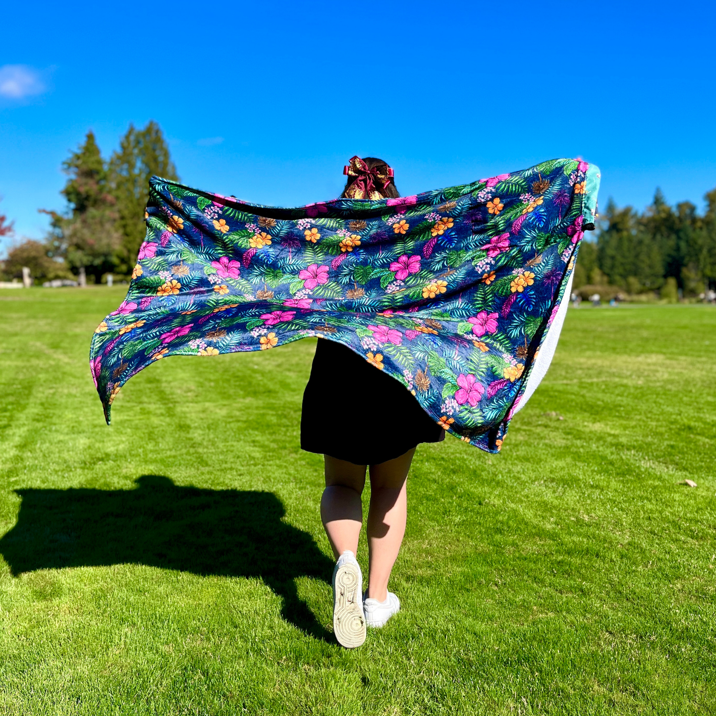 Tropical Pattern: 2 in 1 Blanket-Backpack | Cobichila